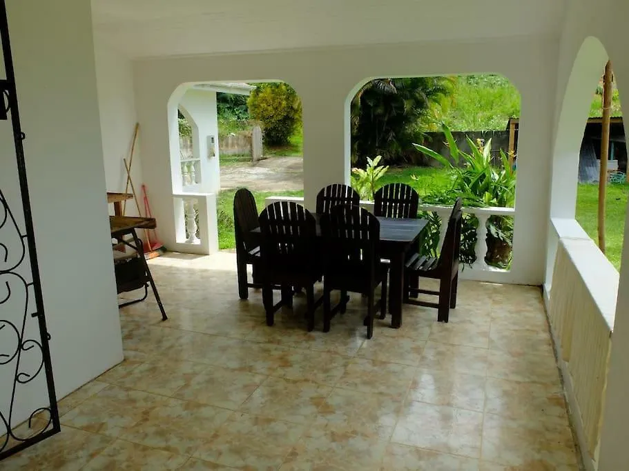 Anum Cara Guest House Mahe Island