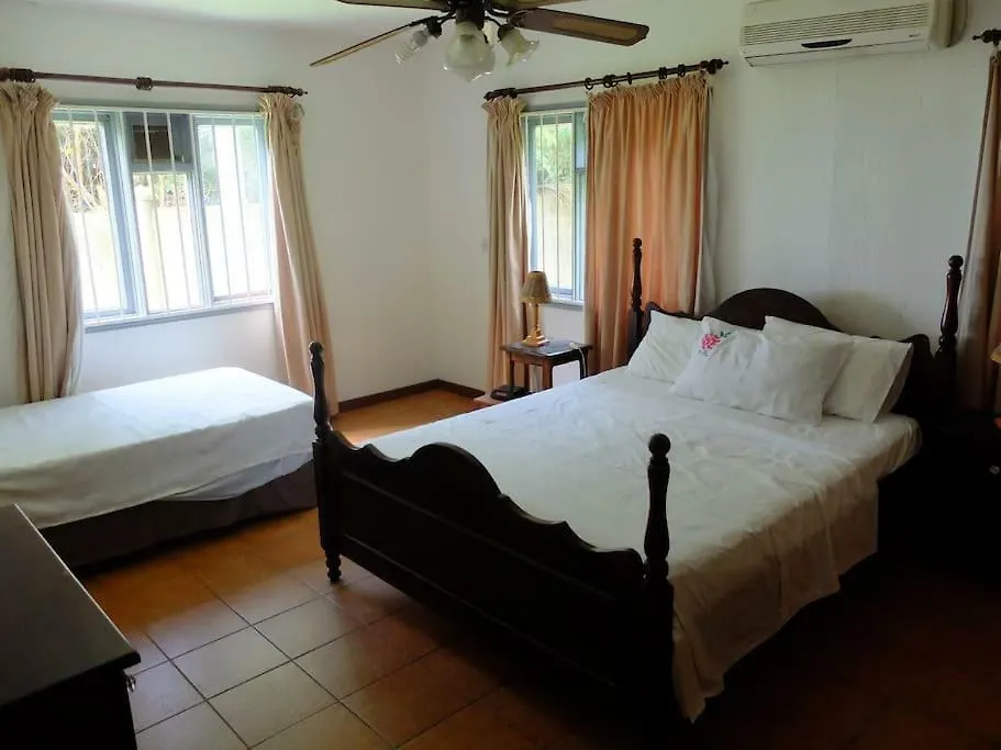 Anum Cara Guest House Mahe Island